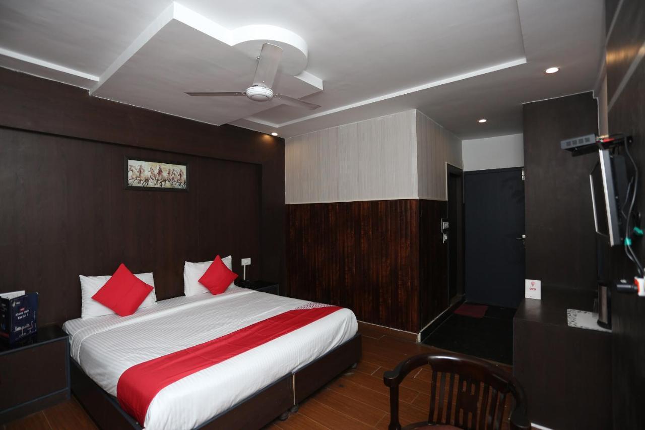 Oyo 5844 Hotel Drive Inn Raiwala エクステリア 写真