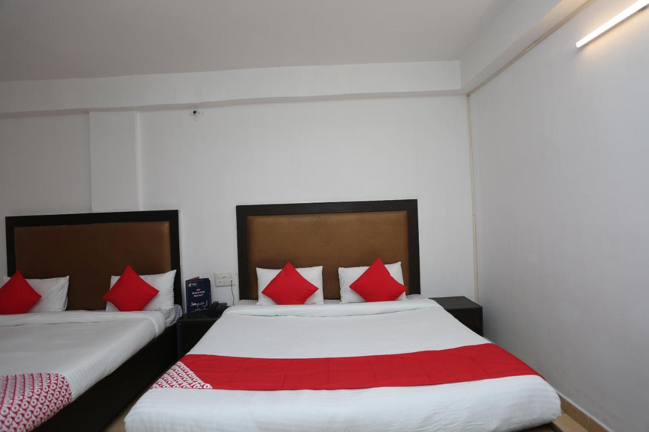 Oyo 5844 Hotel Drive Inn Raiwala エクステリア 写真