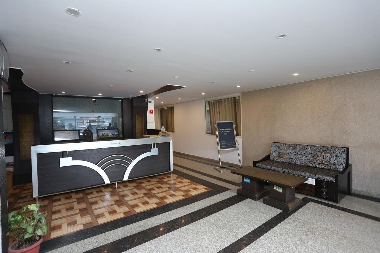 Oyo 5844 Hotel Drive Inn Raiwala エクステリア 写真
